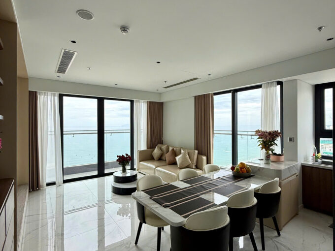 Living room of the apartment for rent at Da Nang Times Square with sea view