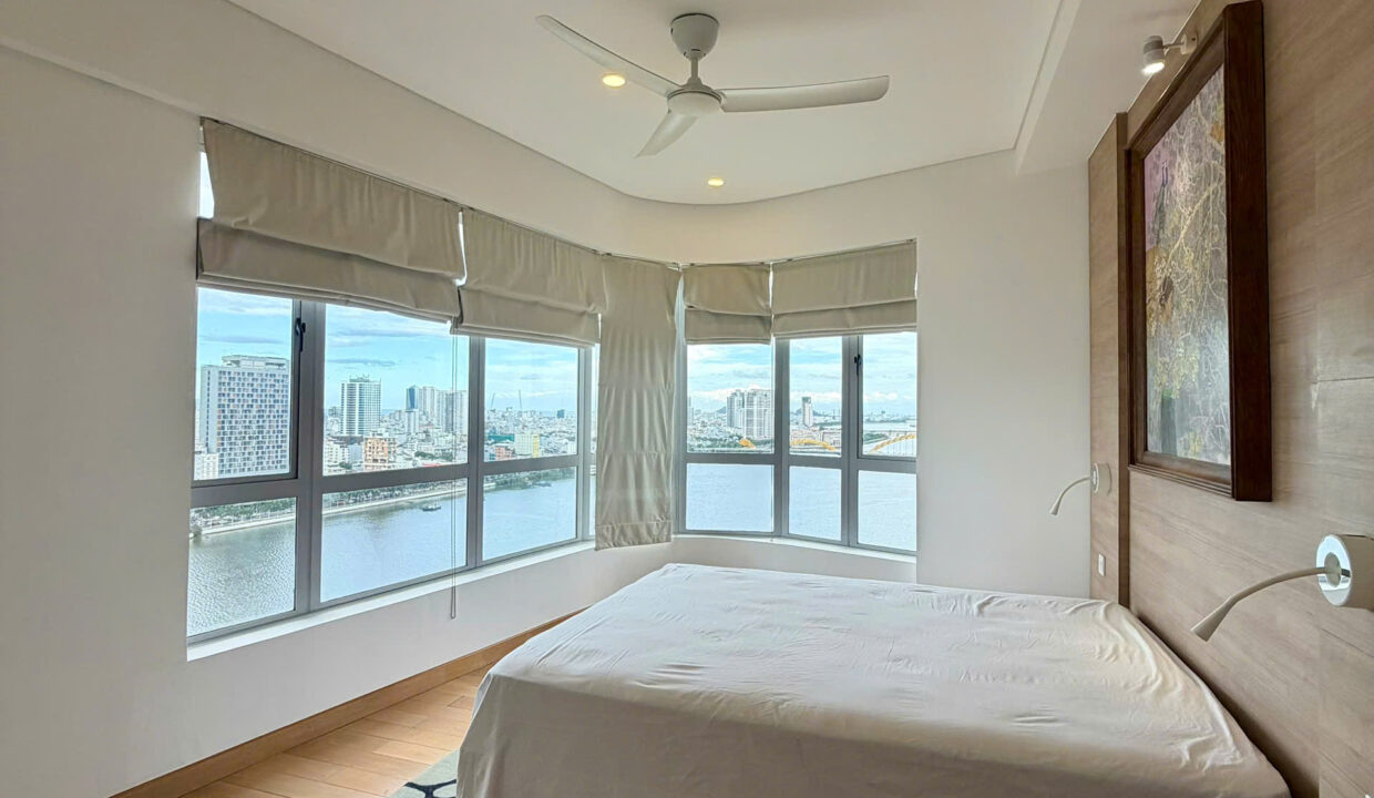 2-Bedroom Apartment at Indochina Riverside Towers