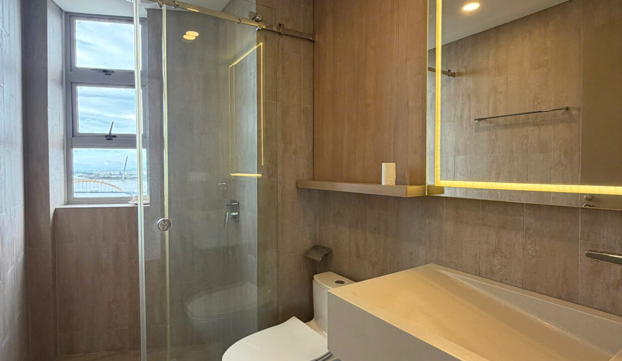 2-Bedroom Apartment at Indochina Riverside Towers