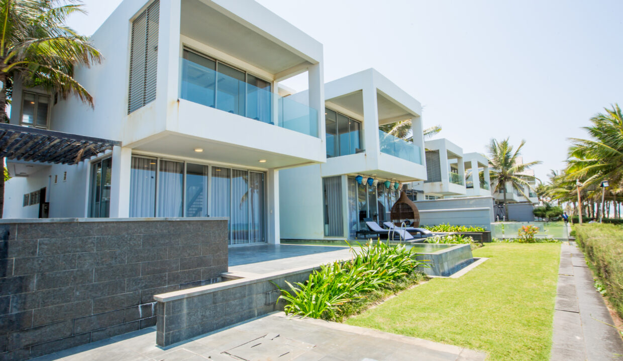 Beachfront 4-Bedroom Villa at The Ocean Villas Da Nang