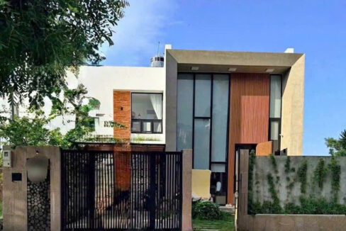 3-Bedroom Garden Villa on Van Tien Dung