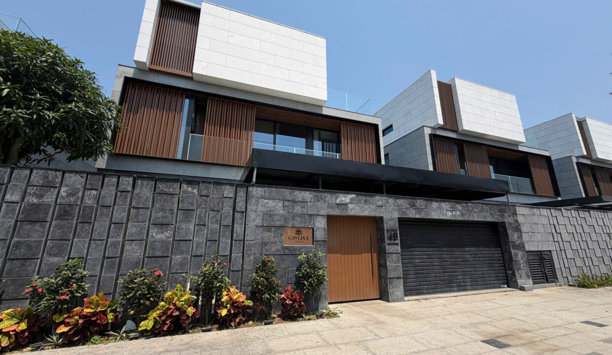 4-Bedroom Villa at One River – Riverside Lap Pool & Dark Marble Interiors