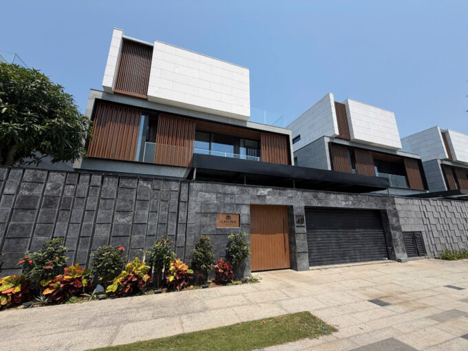 4-Bedroom Villa at One River – Riverside Lap Pool & Dark Marble Interiors