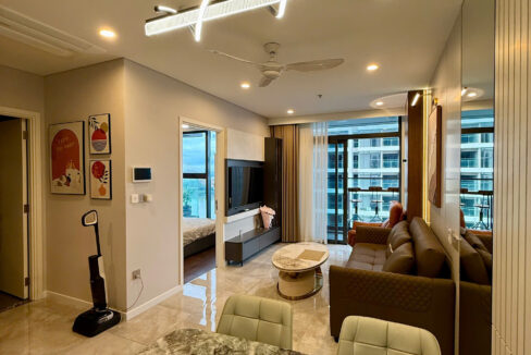 1-Bedroom Apartment for Rent at The Filmore Da Nang – Separate Dining Room